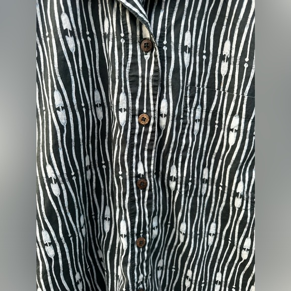 Vintage Patagonia Deep Green & White Wave Print Button Up Cotton Athletic Shirt - Picture 4 of 10